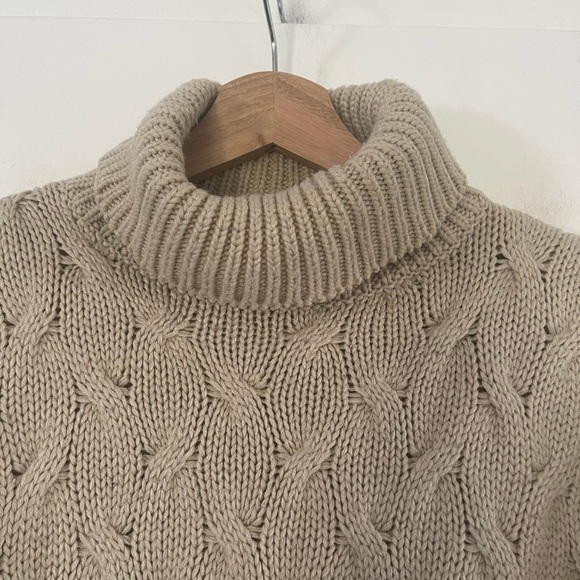 Cozy Classic Elements Cable Knit Tan Turtleneck Sweater - XL - Picture 3 of 5